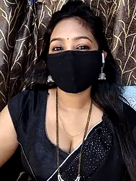 Snapshot of Monalisha_G chatting on April 7, 2026, 6:48 am Monalisha G online show from April 7, 2026, 6:48 am
