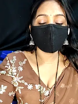 Snapshot of Monalisha_G chatting on April 5, 2026, 9:10 pm Monalisha G online show from April 5, 2026, 9:10 pm