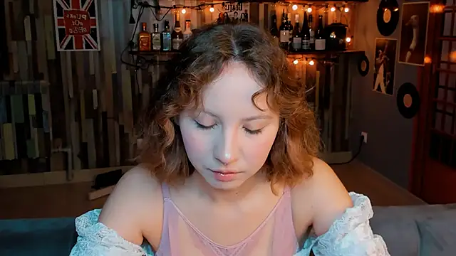 Snapshot of JasmineMilko chatting on November 14, 2025, 5:11 am JasmineMilko online show from November 14, 2025, 5:11 am