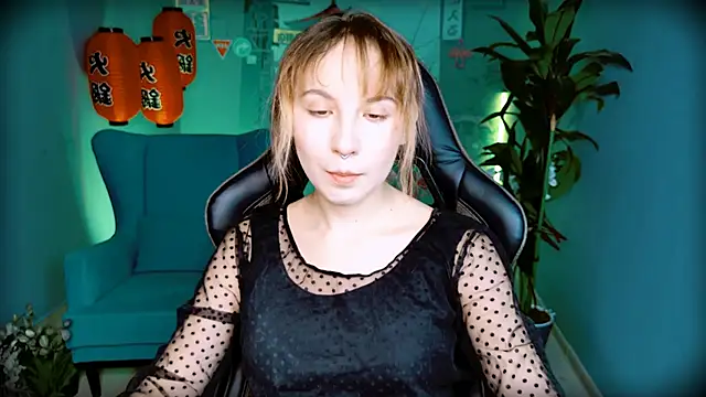 Snapshot of JasmineMilko chatting on October 14, 2025, 5:08 am JasmineMilko online show from October 14, 2025, 5:08 am