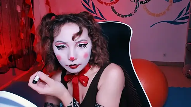 Snapshot of JasmineMilko chatting on October 27, 2025, 5:08 am JasmineMilko online show from October 27, 2025, 5:08 am