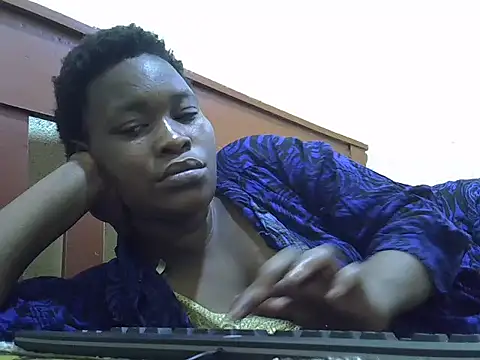 sexyblackya online show from May 3, 2026, 6:18 am