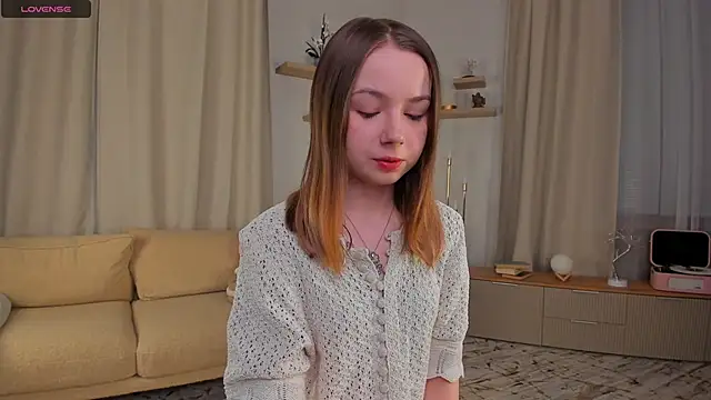 DominikaElis online show from November 8, 2025, 8:12 pm