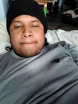 Black02noga online show from October 9, 2025, 7:14 pm