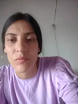 Snapshot of aleja_2024 chatting on October 4, 2025, 7:48 pm aleja 2024 online show from October 4, 2025, 7:48 pm