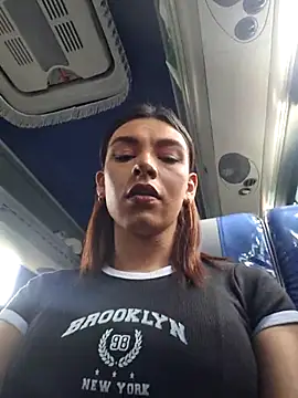 Snapshot of Maiskeen_Zamara chatting on December 21, 2024, 5:07 pm Maiskeen Zamara online show from December 21, 2024, 5:07 pm