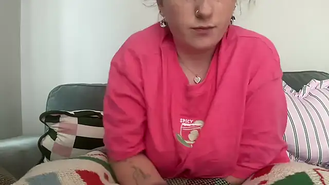 Snapshot of lilsbabyxo chatting on May 19, 2026, 4:58 pm lilsbabyxo online show from May 19, 2026, 4:58 pm