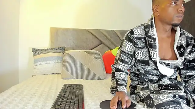 Snapshot of Deliciouscocoa chatting on October 19, 2025, 10:40 am Deliciouscocoa online show from October 19, 2025, 10:40 am