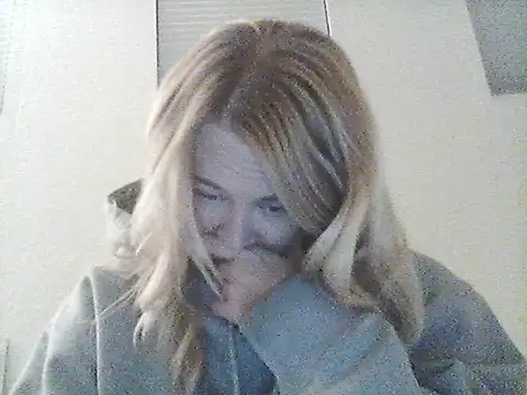 burrkitty online show from December 16, 2025, 5:55 am