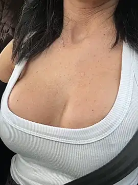 Penelopehot 83 online show from March 12, 2026, 1:15 pm