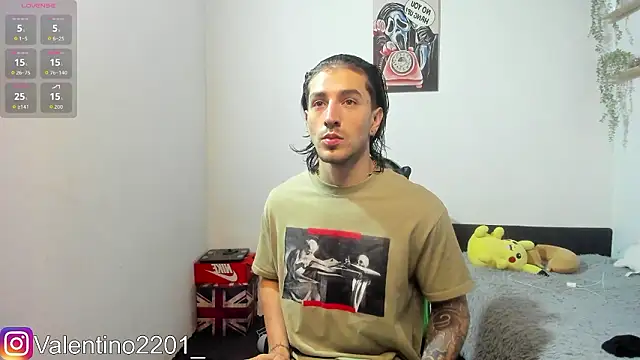 Snapshot of Valentino_Xander chatting on March 3, 2026, 3:35 am Valentino Xander online show from March 3, 2026, 3:35 am