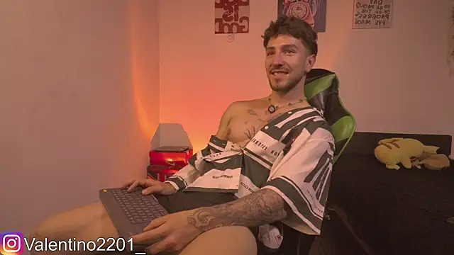 Valentino Xander online show from May 16, 2026, 2:10 am
