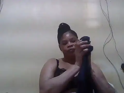 Snapshot of ANALQUEEN4 chatting on August 5, 2026, 6:24 pm ANALQUEEN4 online show from August 5, 2026, 6:24 pm