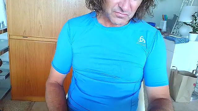 Snapshot of costanza7070 chatting on March 3, 2026, 9:11 pm costanza7070 online show from March 3, 2026, 9:11 pm