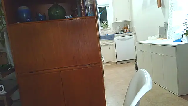 Snapshot of costanza7070 chatting on November 4, 2025, 4:16 am costanza7070 online show from November 4, 2025, 4:16 am