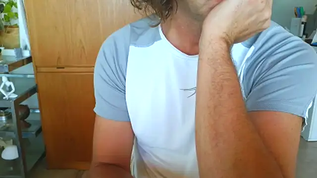 Snapshot of costanza7070 chatting on March 20, 2026, 7:59 pm costanza7070 online show from March 20, 2026, 7:59 pm