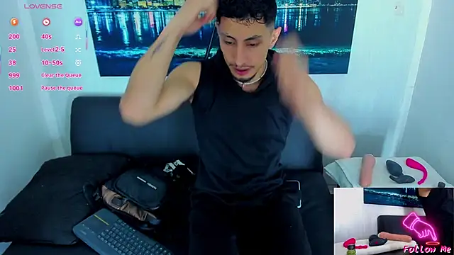 Snapshot of Piggy_Eddy chatting on October 11, 2025, 11:28 pm Piggy Eddy online show from October 11, 2025, 11:28 pm