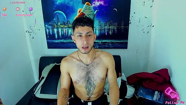 Snapshot of Piggy_Eddy chatting on November 13, 2025, 5:22 am Piggy Eddy online show from November 13, 2025, 5:22 am