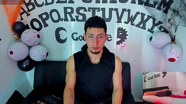 Snapshot of Piggy_Eddy chatting on October 26, 2025, 5:41 am Piggy Eddy online show from October 26, 2025, 5:41 am