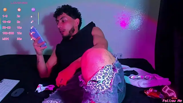 Piggy Eddy online show from February 24, 2026, 4:35 am