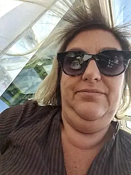 Snapshot of Mara-24 chatting on October 27, 2025, 10:27 am Mara-24 online show from October 27, 2025, 10:27 am