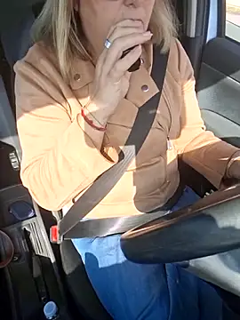 Snapshot of Mara-24 chatting on October 19, 2025, 9:23 am Mara-24 online show from October 19, 2025, 9:23 am