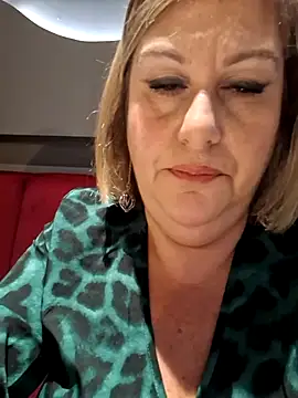 Snapshot of Mara-24 chatting on November 14, 2025, 7:50 pm Mara-24 online show from November 14, 2025, 7:50 pm