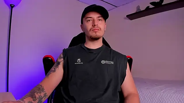 Snapshot of james_connor2 chatting on November 9, 2025, 2:54 pm james connor2 online show from November 9, 2025, 2:54 pm