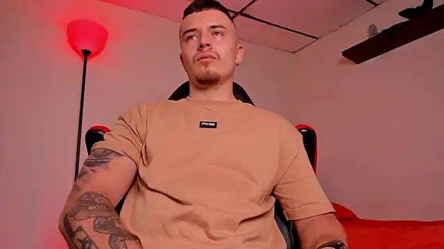 Snapshot of james_connor2 chatting on October 22, 2025, 7:46 pm james connor2 online show from October 22, 2025, 7:46 pm