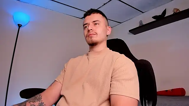 james connor2 online show from January 5, 2026, 6:44 pm