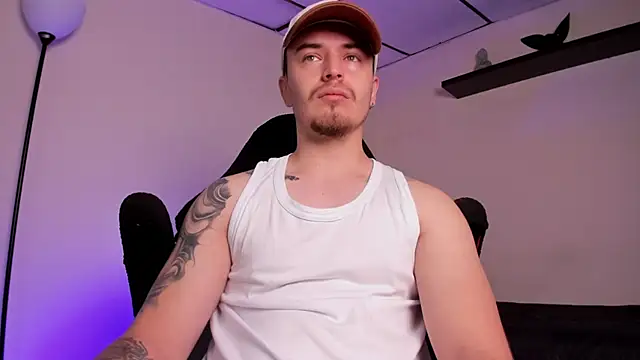 Snapshot of james_connor2 chatting on November 30, 2025, 2:51 pm james connor2 online show from November 30, 2025, 2:51 pm