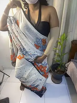 Snapshot of NethuQueen chatting on February 26, 2025, 5:57 am NethuQueen online show from February 26, 2025, 5:57 am