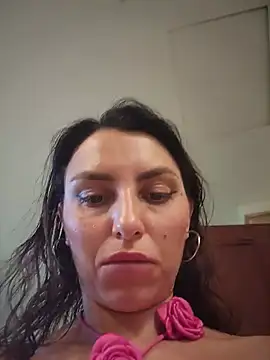 Izabella Bella online show from July 22, 2026, 6:37 am