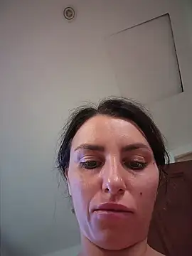 Izabella Bella online show from July 10, 2026, 3:06 am