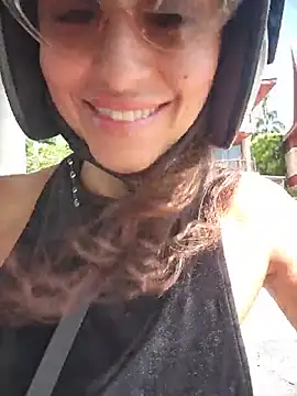 Izabella Bella online show from July 18, 2026, 7:28 am