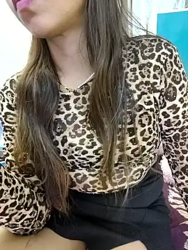 sexy-mohini online show from May 3, 2026, 3:04 pm