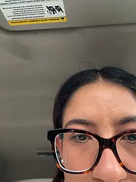 ValeriEvan online show from May 11, 2026, 6:05 pm