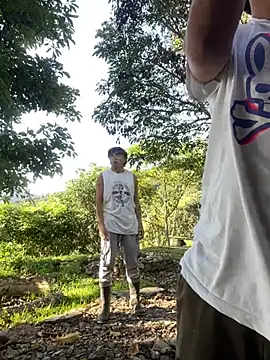 Snapshot of FlpGmz chatting on March 16, 2026, 9:50 pm FlpGmz online show from March 16, 2026, 9:50 pm