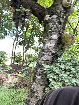 Snapshot of FlpGmz chatting on October 15, 2025, 4:04 pm FlpGmz online show from October 15, 2025, 4:04 pm