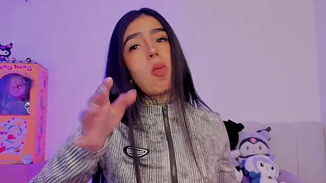 shadowcatt  online show from October 18, 2025, 5:15 pm