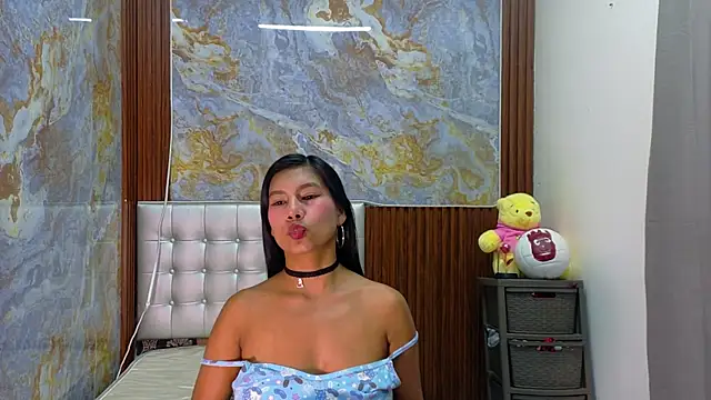 Snapshot of _Jessi29_ chatting on August 5, 2026, 12:15 am Jessi29 online show from August 5, 2026, 12:15 am