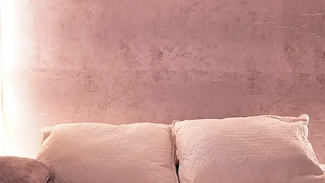 Nicky and Blake online show from October 16, 2025, 7:44 pm