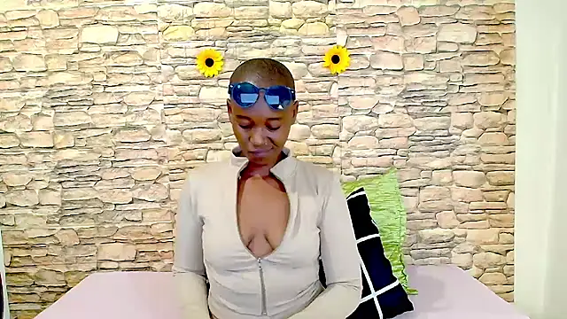 EbonyOlive69 online show from May 15, 2026, 5:55 pm