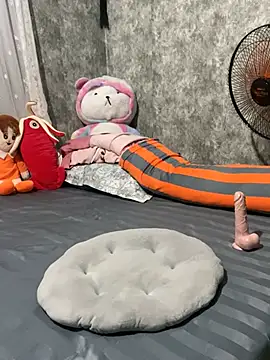 Shirato hana online show from February 23, 2026, 1:18 am