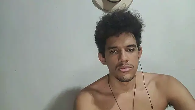 Snapshot of RenziTatte chatting on November 18, 2025, 4:49 am RenziTatte online show from November 18, 2025, 4:49 am