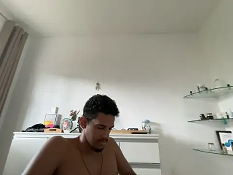 RenziTatte online show from January 31, 2026, 7:12 pm