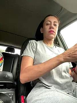 Snapshot of AnnbellaRosse chatting on October 24, 2025, 12:15 pm AnnbellaRosse online show from October 24, 2025, 12:15 pm