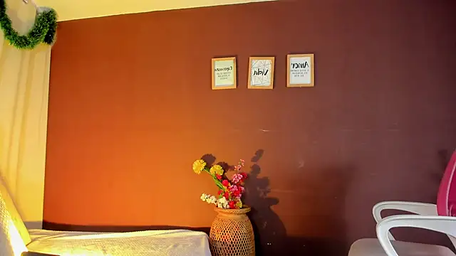 Snapshot of wini_fer chatting on December 4, 2025, 12:48 pm wini fer online show from December 4, 2025, 12:48 pm