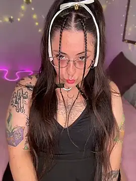 Snapshot of Mizztikaa chatting on June 6, 2026, 10:37 pm Mizztikaa online show from June 6, 2026, 10:37 pm