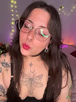 Mizztikaa online show from July 14, 2026, 6:03 pm
